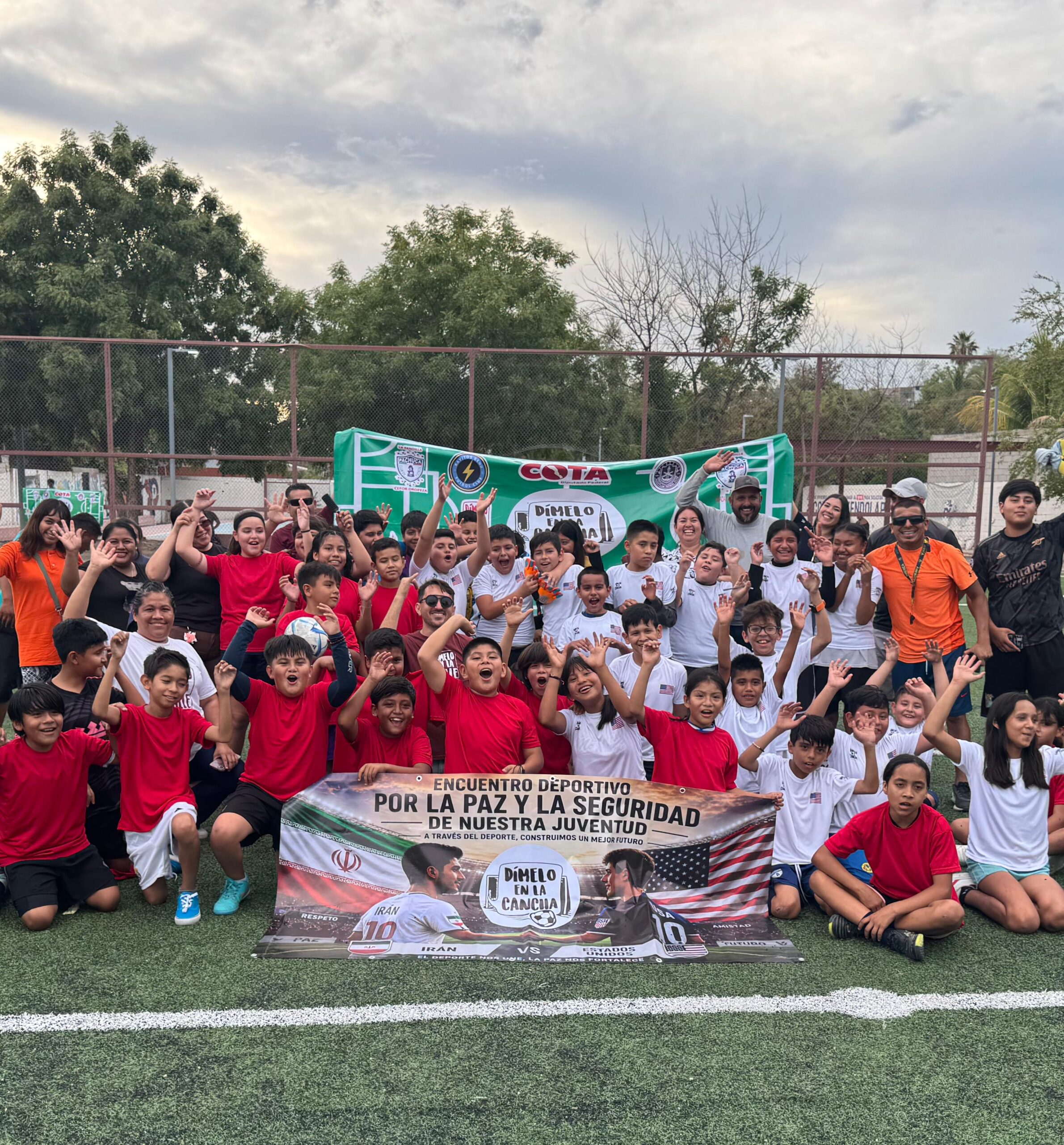 Manuel Cota y Frank Aguirre impulsan “Dímelo en la Cancha”, el futbol que organiza barrios en La Paz