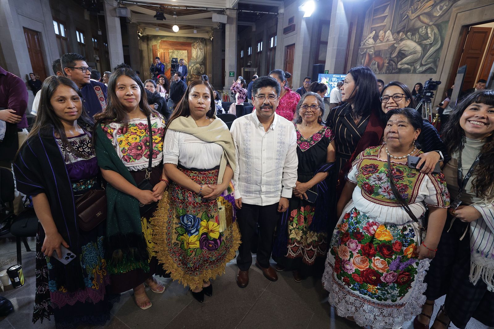 Autogobierno indígena y justicia constitucional en México.