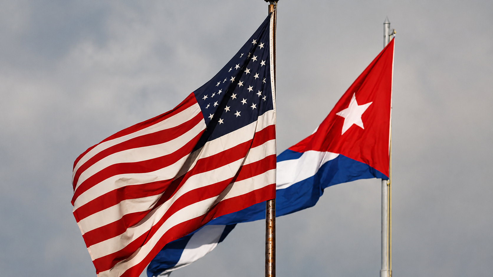 Más de 7,500 firmas exigen frenar agresión de EU contra Cuba.
