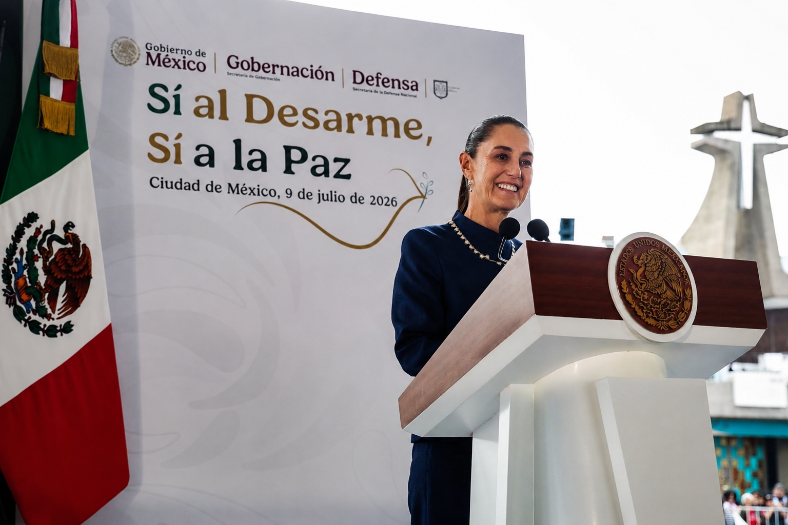 Canje voluntario retira más de 11 mil armas en México.