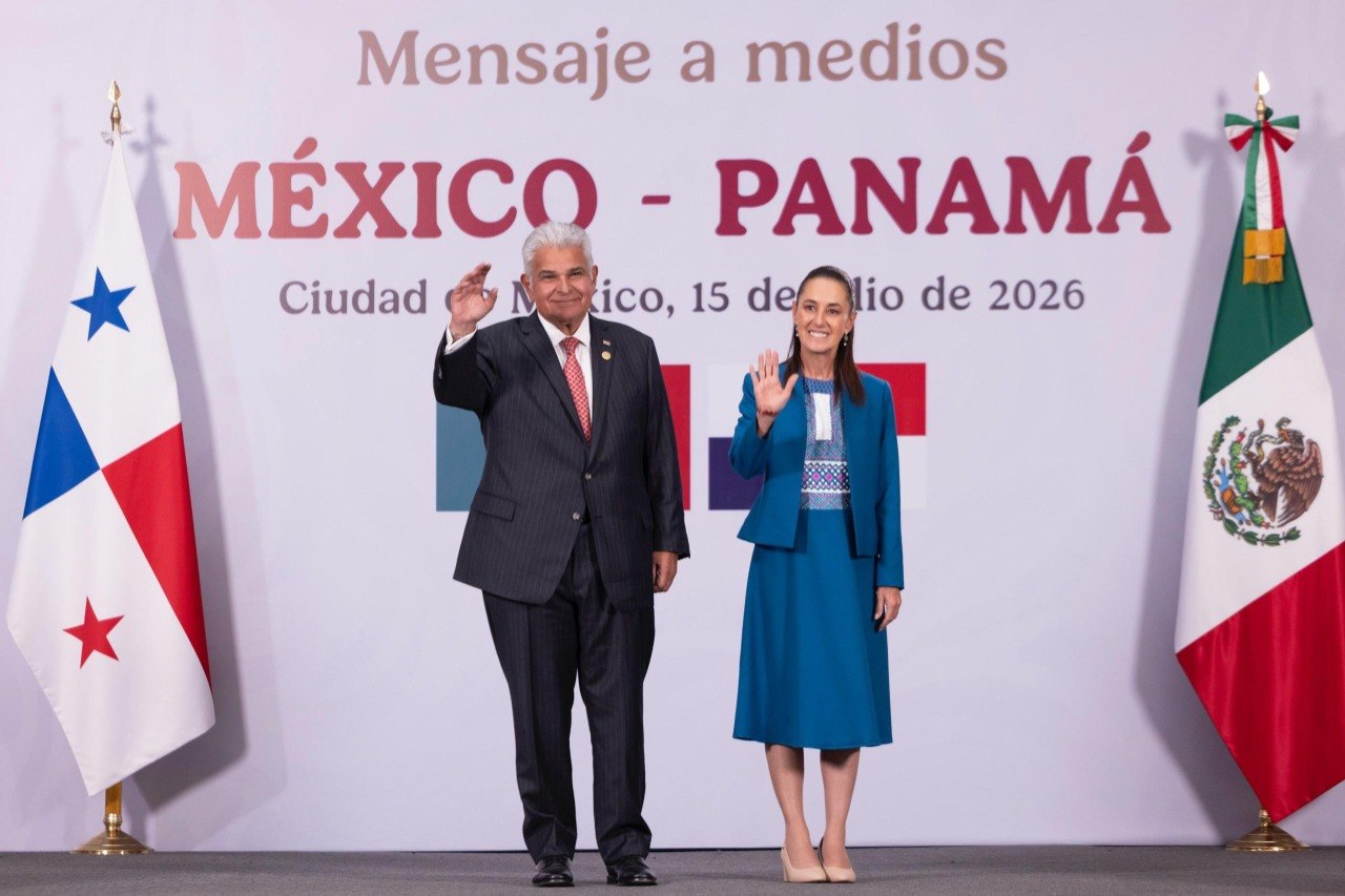 México respalda neutralidad del Canal de Panamá en visita de Mulino.