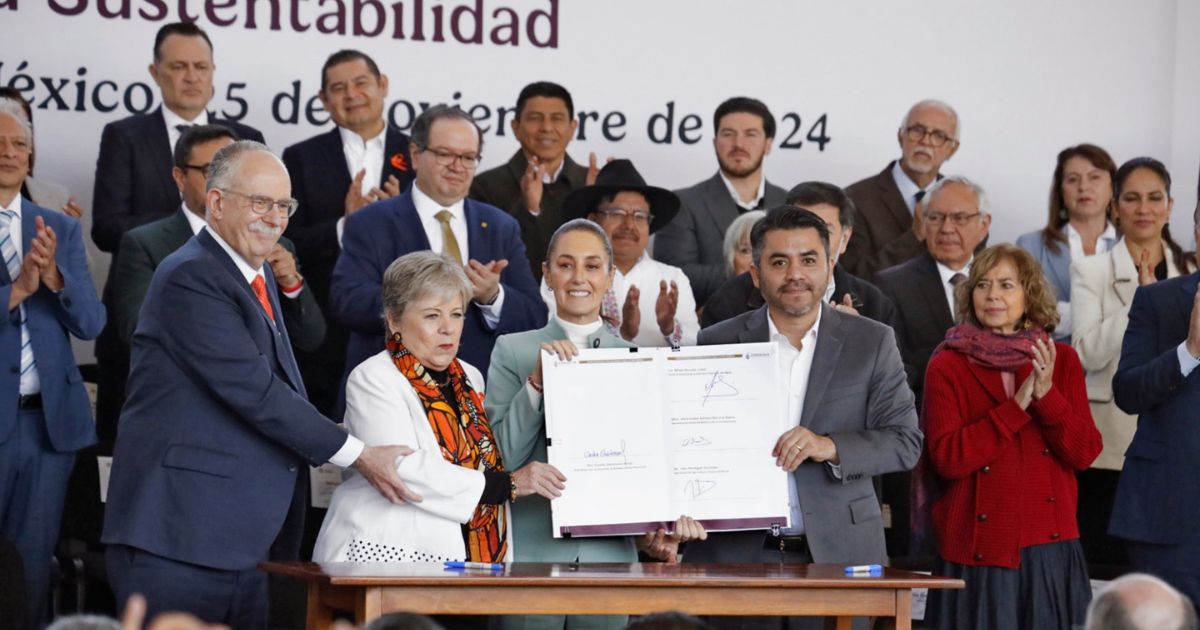 Sheinbaum destaca reforma al agua y restitución de tierras indígenas
