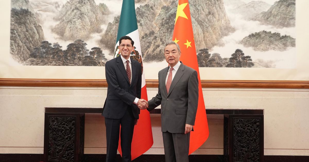 México y China refuerzan cooperación y defensa de soberanía