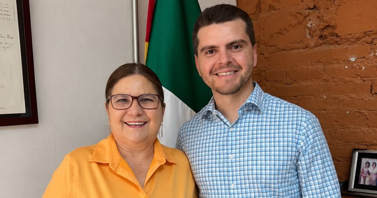 Alonso Ramírez levanta la mano por Culiacán rumbo a 2027