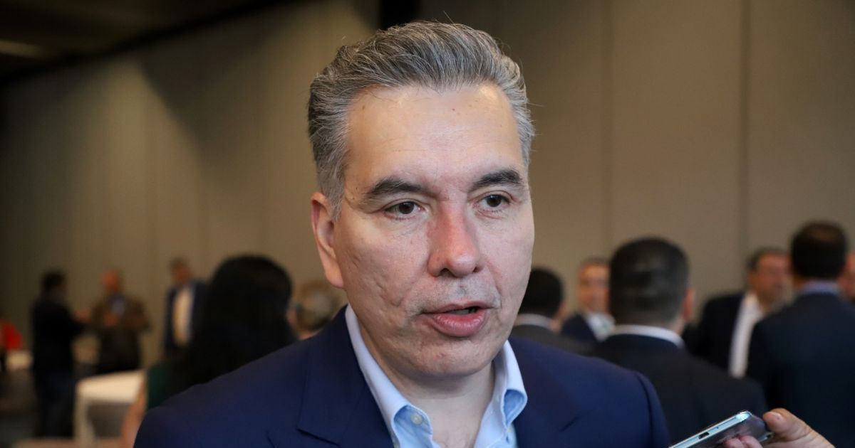 Waldo Fernández pide unidad de Morena, PT y PVEM en NL