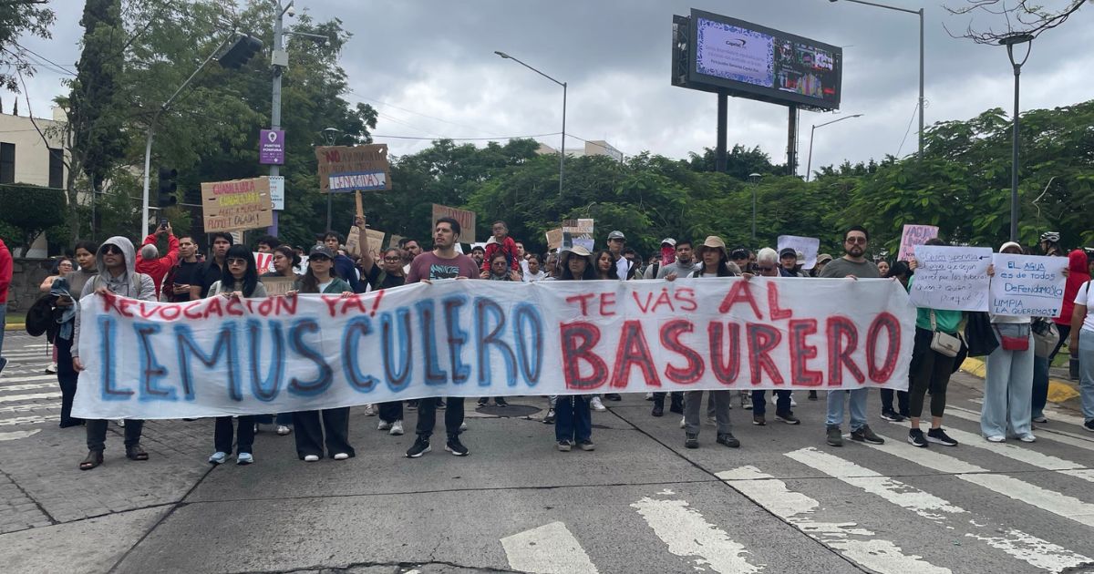 Marcha por agua en Guadalajara acaba con represión policial